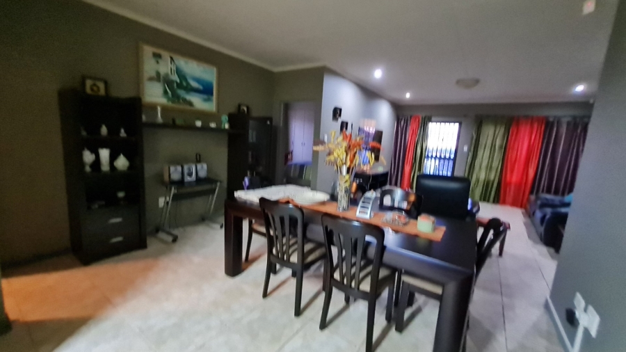 4 Bedroom Property for Sale in Dana Bay Western Cape
